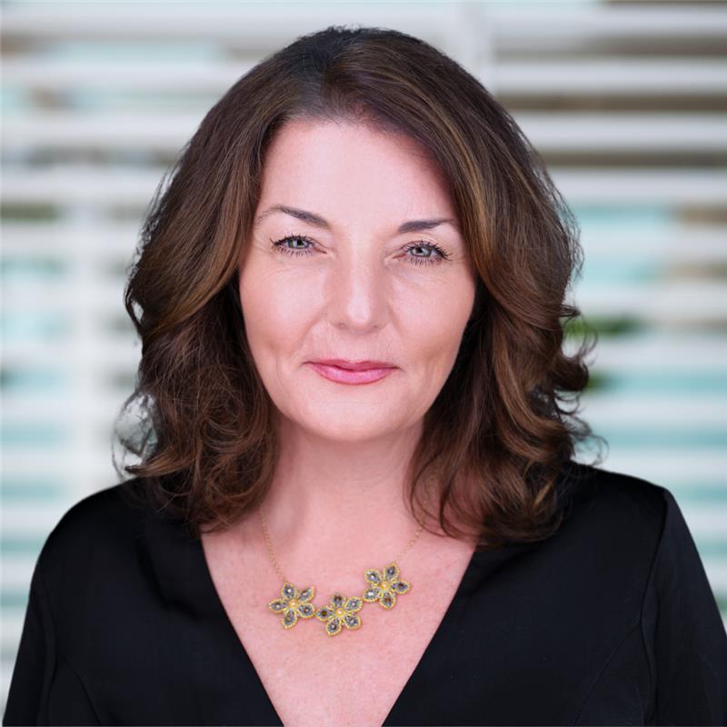 Christine KALVENES